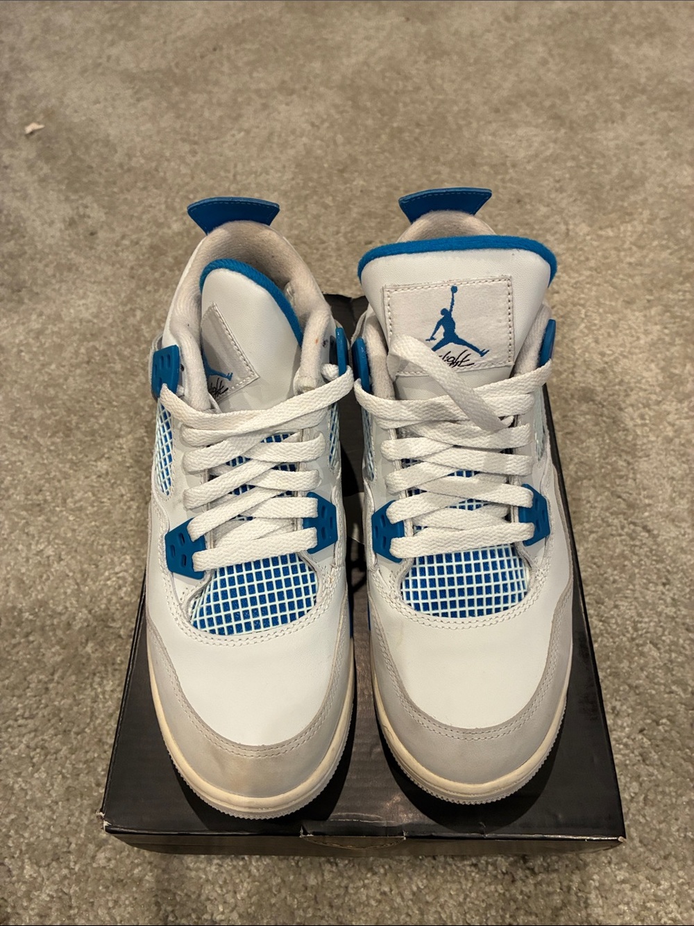 Jordan Kids Air 4 Sneakers in White and Blue